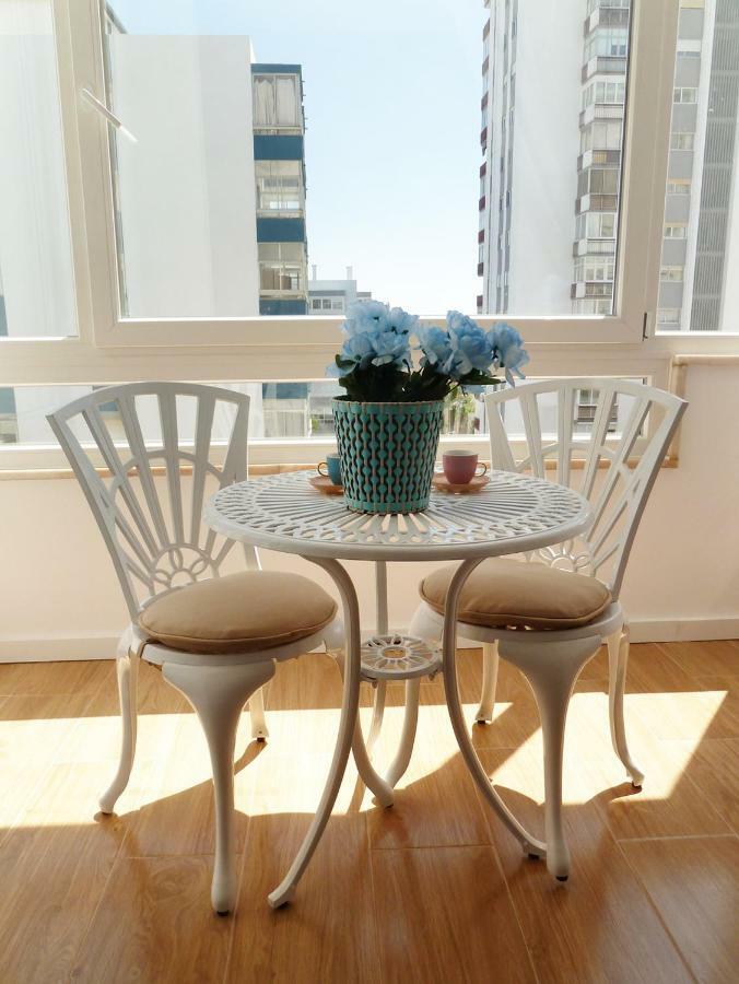 Ocean Breeze Apartment إستوريل المظهر الخارجي الصورة